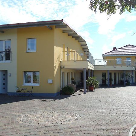 Gaestehaus Weingut Glas Neustadt an der Weinstrasse Bagian luar foto